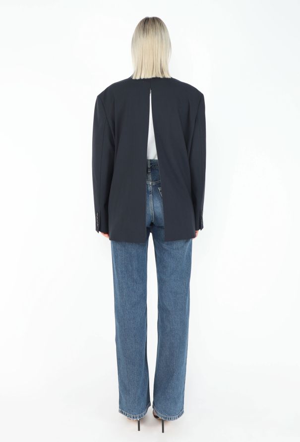 The Row Pre-Fall 2023 Cochise Open-Back Blazer - 2