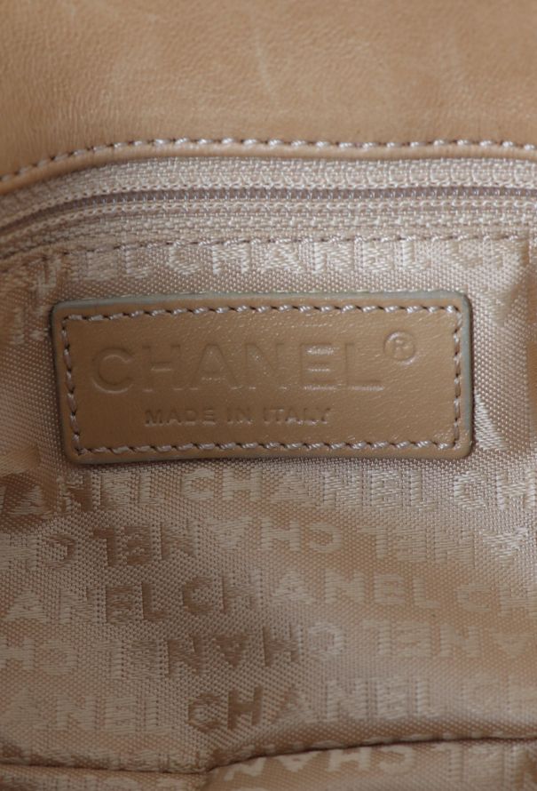 Chanel Early 2000s Shoulder Bag - 11