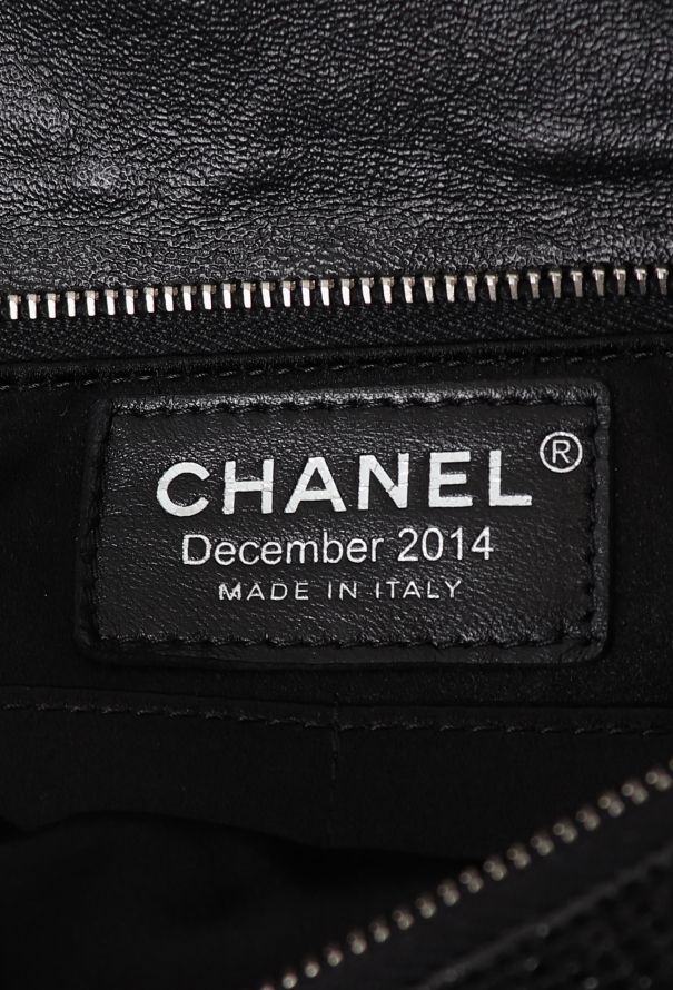 Chanel Black Iridescent Clutch With Chain - 13 Chanel Black Iridescent Clutch With Chain - 13