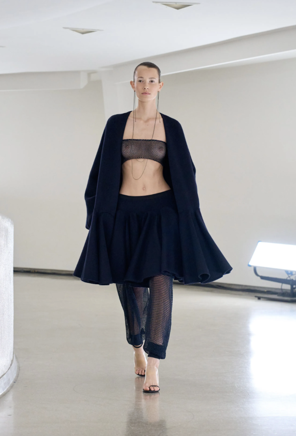 Alaïa S/S 2025 Cashmere Peplum Coat - 2