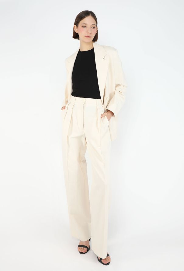 The Row S/S 2021 Tihana Oversized Suit - 5
