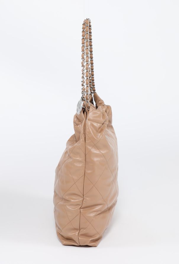 Chanel Beige 22 Large Handbag - 3