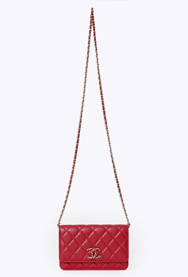 Chanel Twisted CC Wallet on Chain - 1