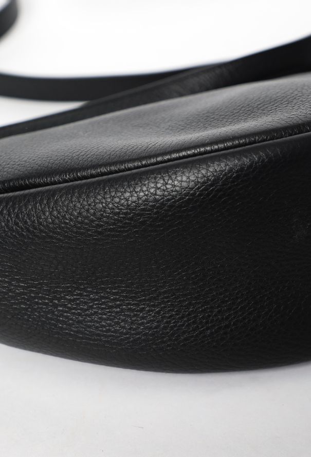 The Row Slouchy Banana Large Shoulder Bag - 10