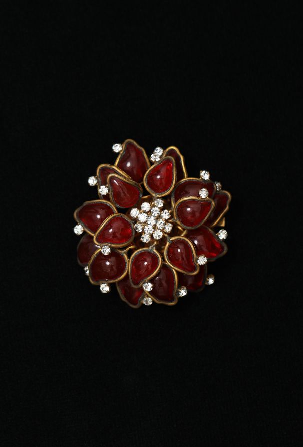 Chanel Rare 1960s Gripoix Camélia Brooch - 1