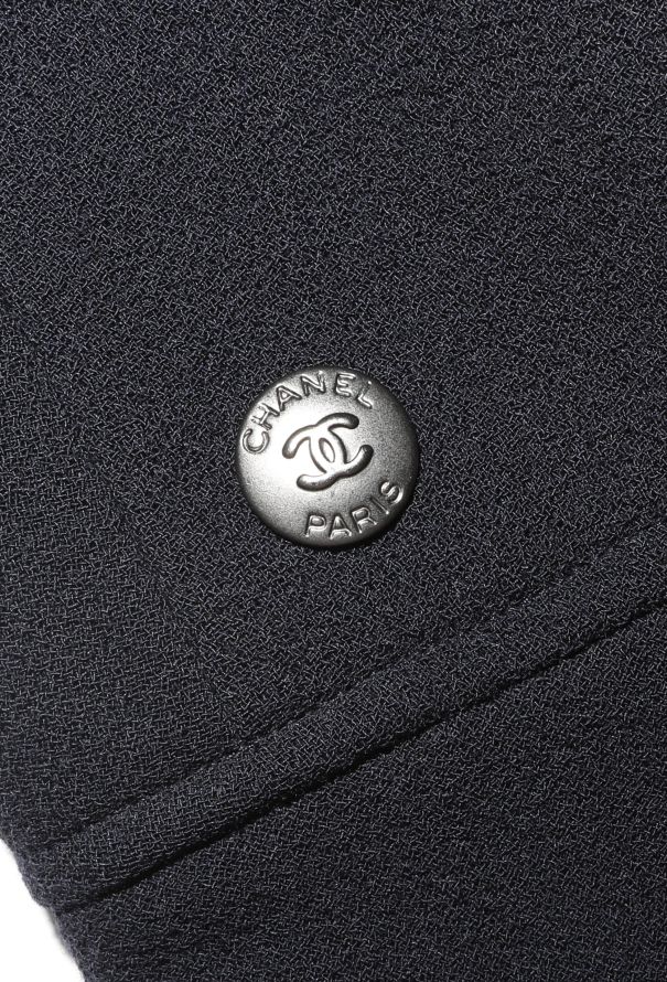 Chanel 1997 Hourglass Crêpe 'CC' Jacket - 8