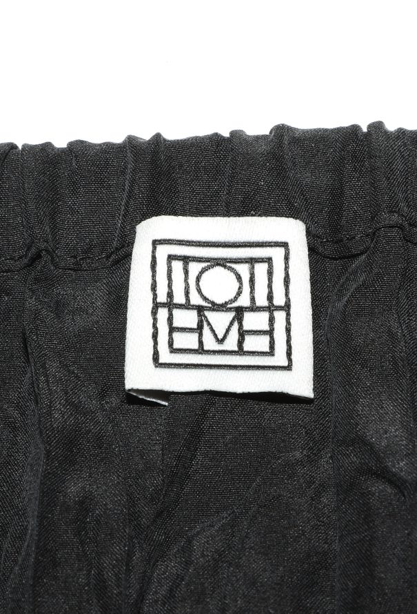 Toteme 2023 Crinkled Silk Ensemble - 7