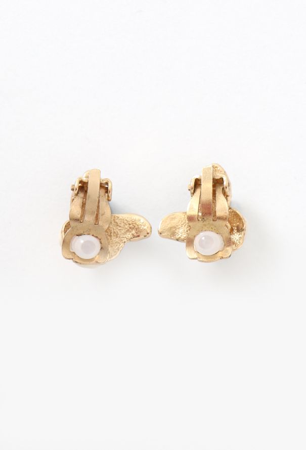 Chanel 2004 Camélia Clip Earrings - 3 Chanel 2004 Camélia Clip Earrings - 3