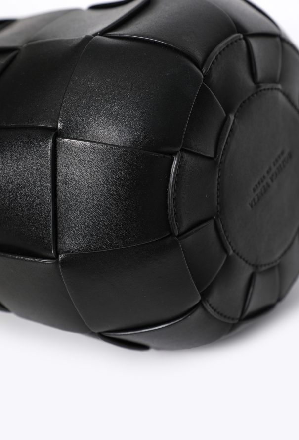 Bottega Veneta Cassette Lantern Bucket Bag - 9