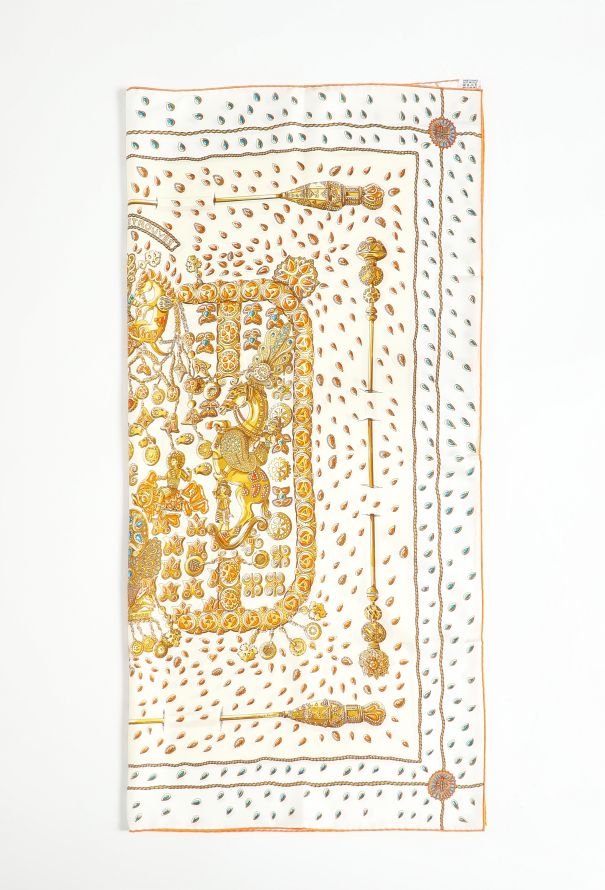 Hermès 'Tresors Retrouve' 90cm Silk Carré - 3 Hermès 'Tresors Retrouve' 90cm Silk Carré - 3