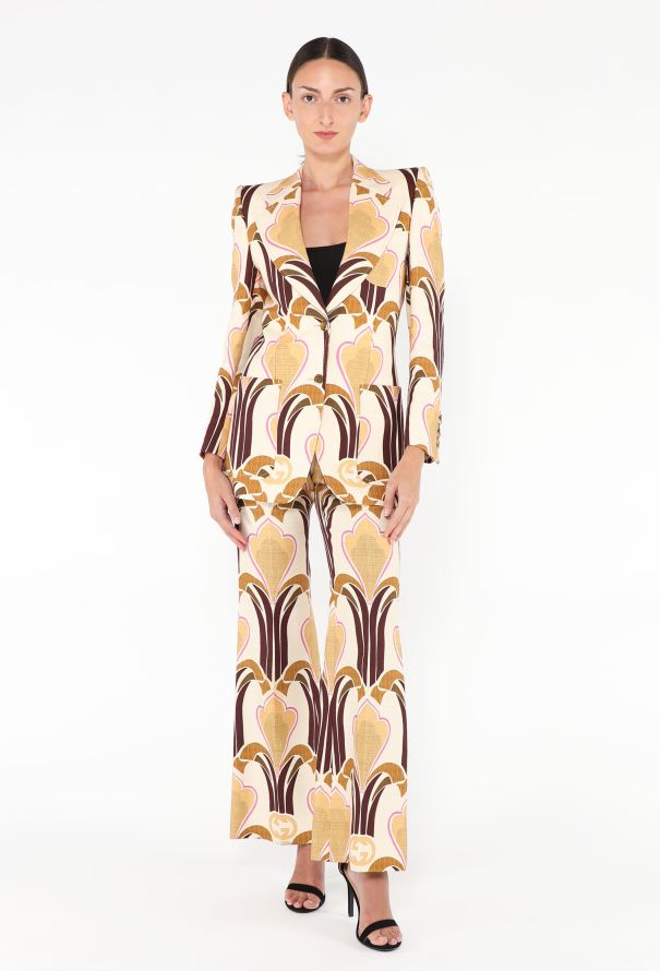 Gucci S/S 2022 Graphic Linen Suit - 1