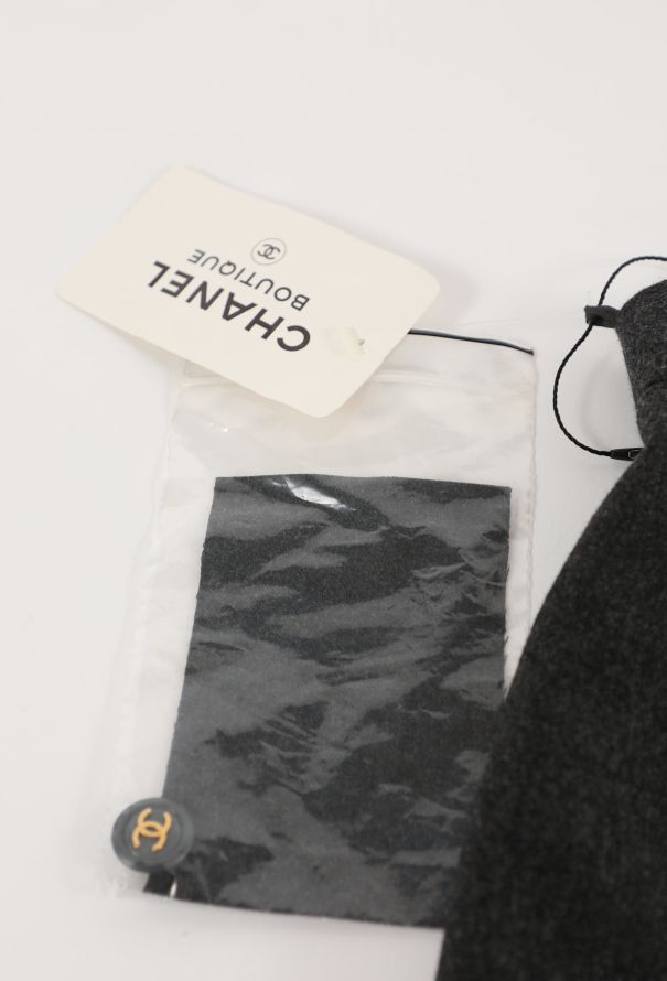 Chanel F/W 1994 High-Waisted 'CC' Skirt - 7