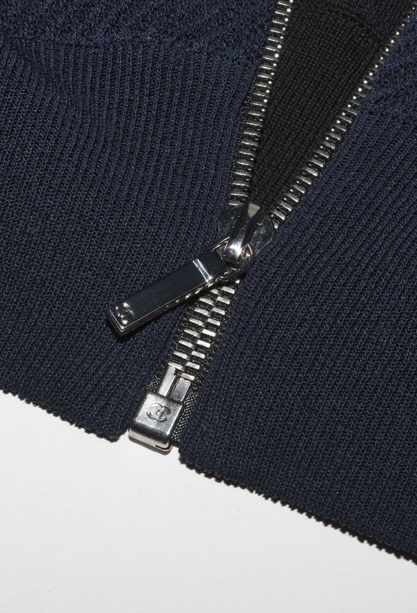 Chanel S/S 2018 Camélia Denim Bomber Jacket - 9