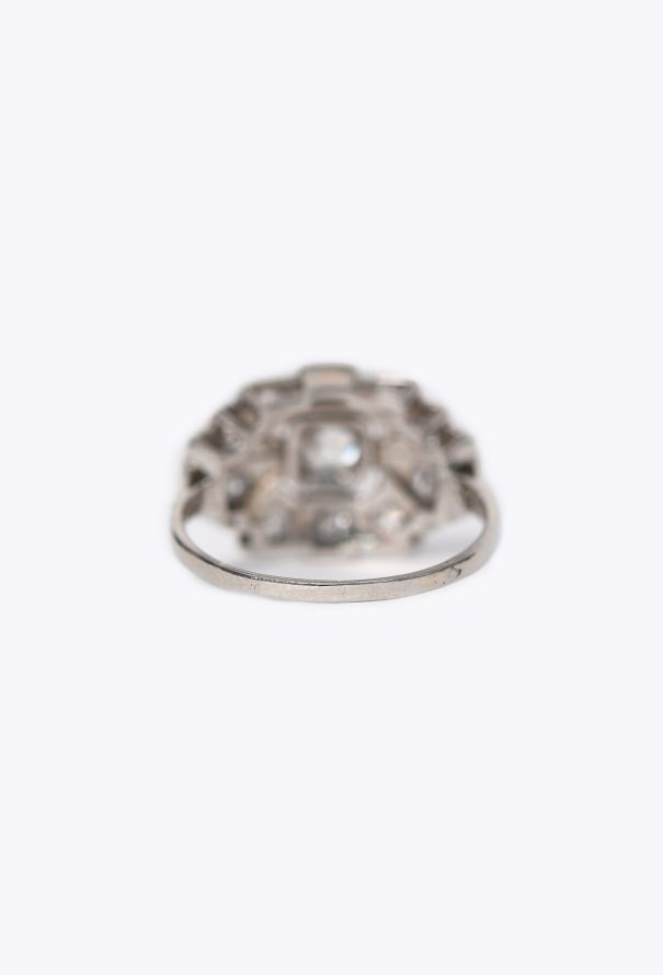 Vintage Fine Jewelry Art Déco 1930s Platinum Diamond Ring - 6