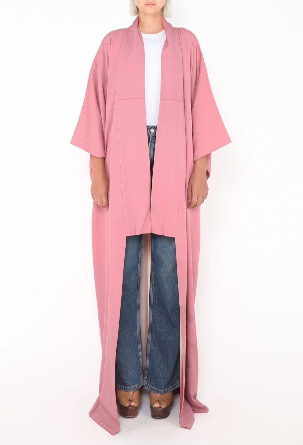 World Treasures Authentic Japanese Pink Jacquard Kimono - 3