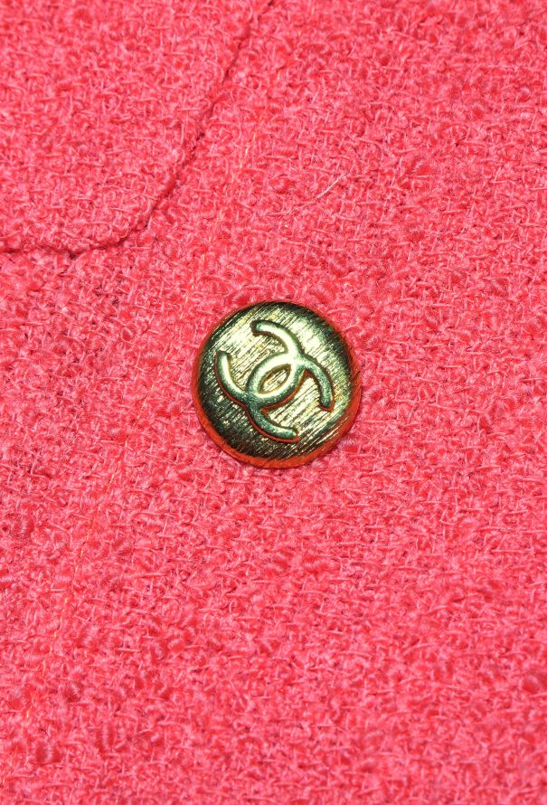 Chanel Rare 1993 Bouclé Emblem Jacket - 8