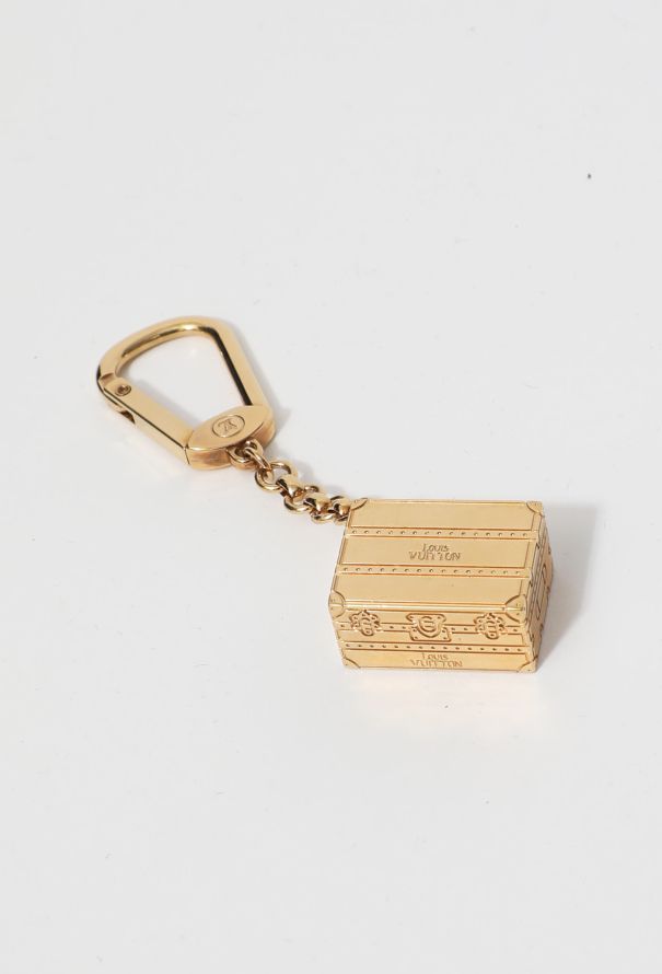 Louis Vuitton Metallic Trunk Key Holder - 1