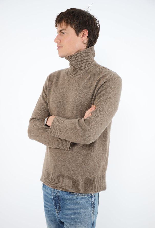 The Row Hepny Cashmere Turtleneck Sweater - 1