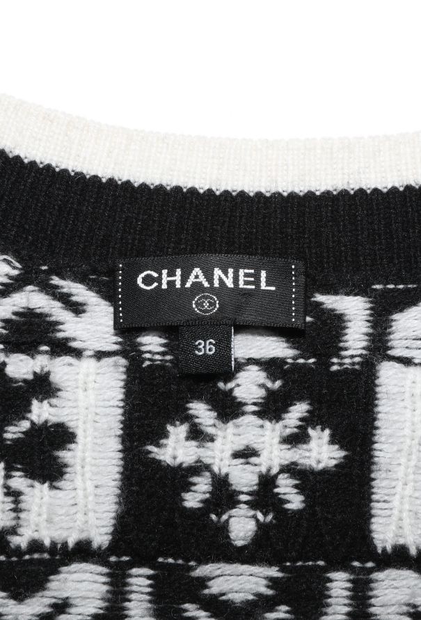 Chanel 2019 Graphic N°5 Cashmere Cardigan - 5 Chanel 2019 Graphic N°5 Cashmere Cardigan - 5