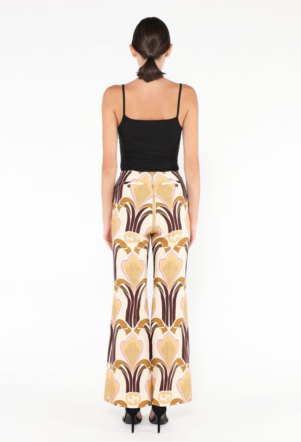 Gucci S/S 2022 Graphic Linen Suit - 8