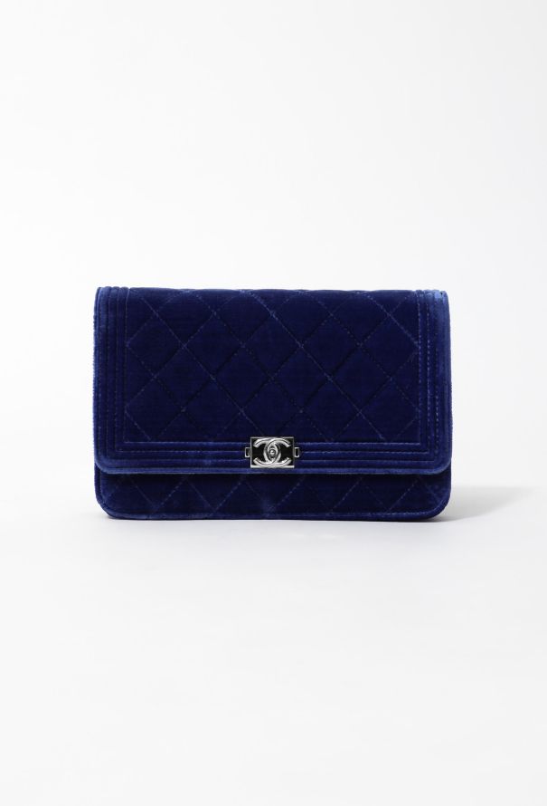 Chanel - Authenticated Wallet On Chain Boy Handbag - Velvet Blue Plain For Woman, Very Good Condition