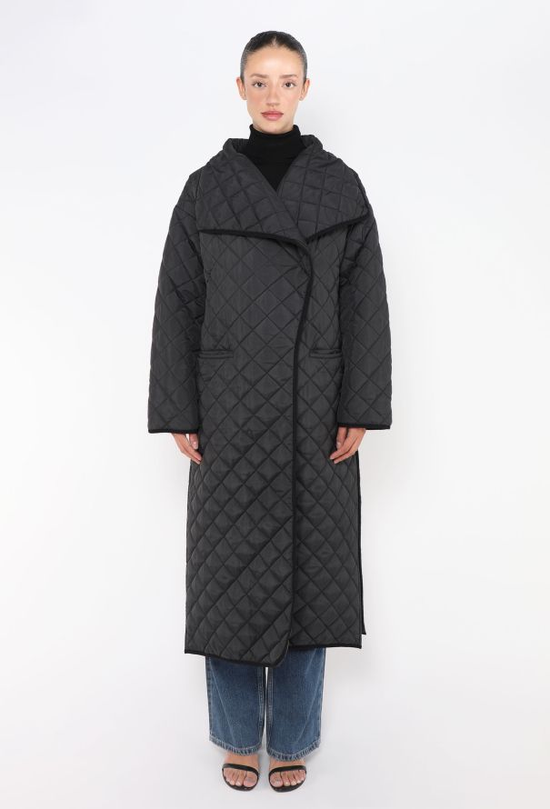 Toteme 2022 Oversized Quilted Coat - 1