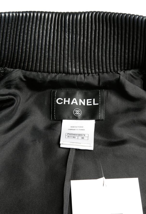 Chanel Puffer Silk Black and Beige Jacket Iconic Vintage 1990