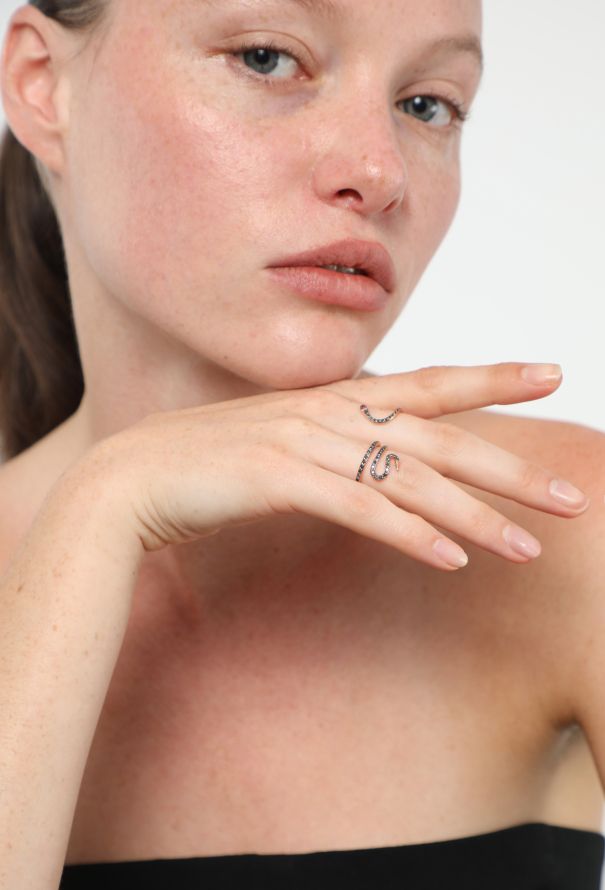 Modern Fine Jewelry Ileana Makri 18K Rose Gold Lucky Snake Double-Finger Ring - 4