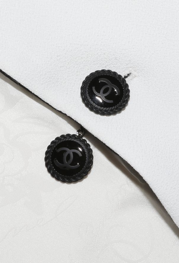 Chanel Resort 2017 Bicolor Smoking Blazer - 8