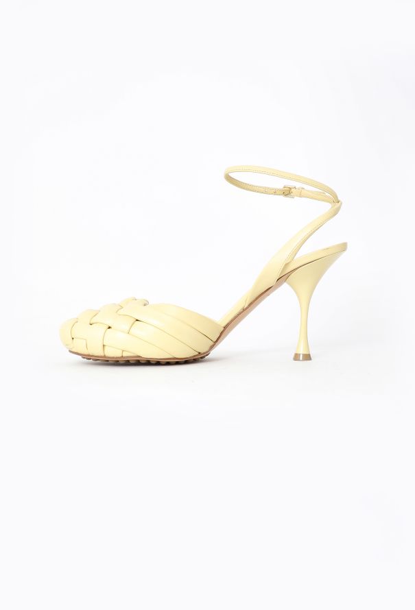 BOTTEGA VENETA イエローミュール Blink 50 Intrecciato leather mules in yellow - Bottega