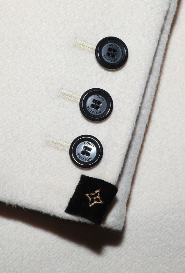 Louis Vuitton Brushed Cashmere Belted Coat - 8