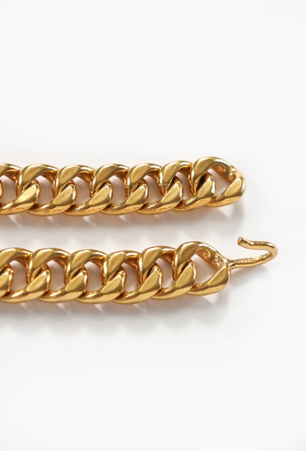 Chanel Curb Link Medallion Necklace, 1980s - 3