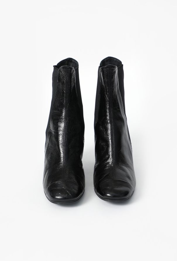 Chanel 'CC' Cap-Toe Chelsea Boots, 2019 - 3