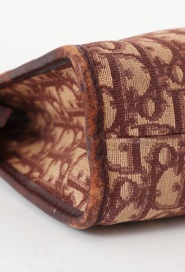 Dior '70s Oblique Travel Pouch - 12