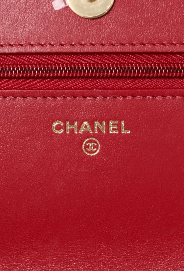 Chanel Twisted CC Wallet on Chain - 12