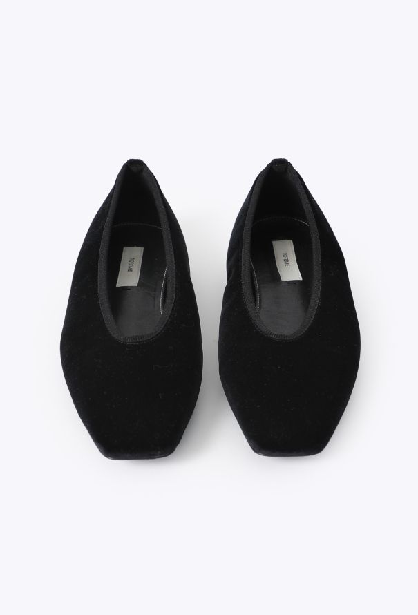 Toteme Classic Velvet Pointed Flats - 2