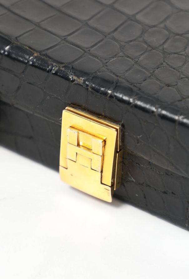 Hermès Rare '50s Black Porosus Toiletry Travel Case - 17