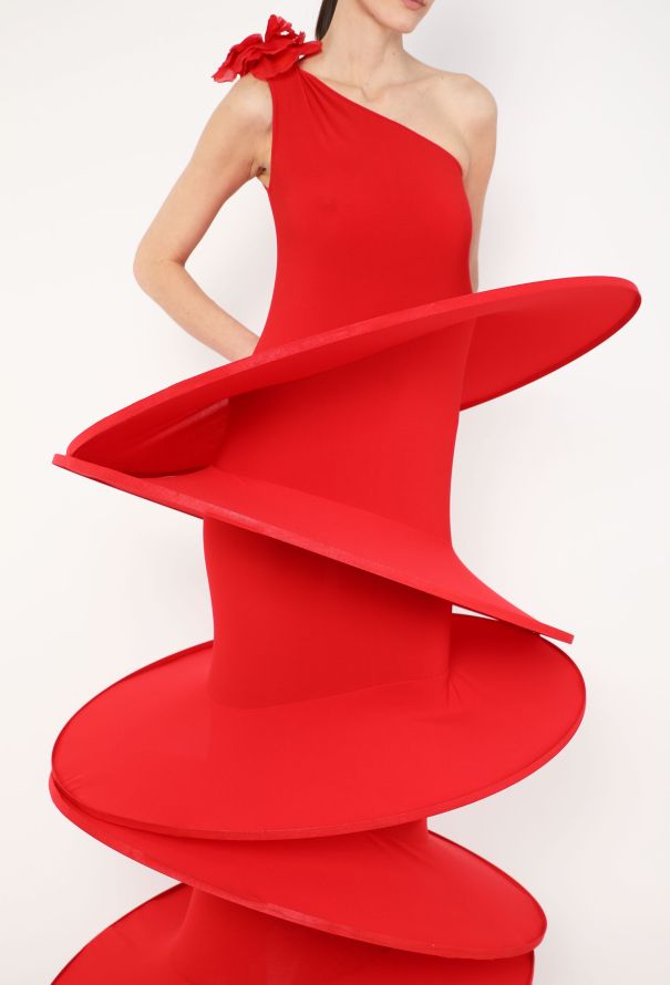 Pierre Cardin ULTRA COLLECTOR S/S 2013 Parabolic Gown - 3