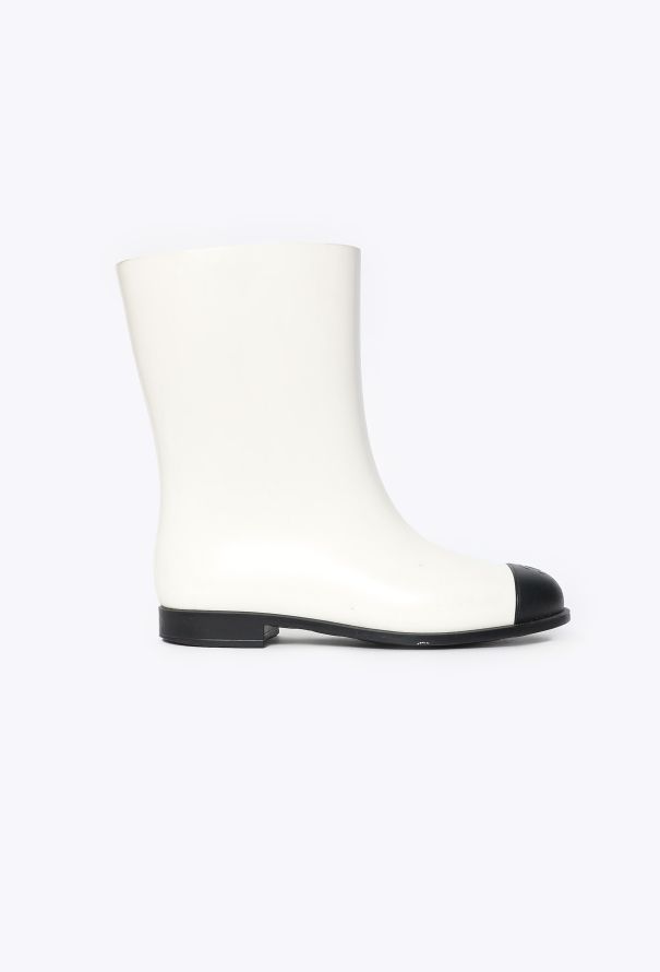 Chanel Wellington 'CC' Rain Boots - 1