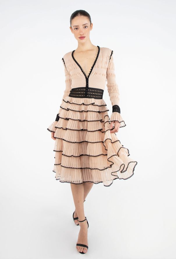 Alexander McQueen F/W 2015 Shirred Lace Trim Dress - 4