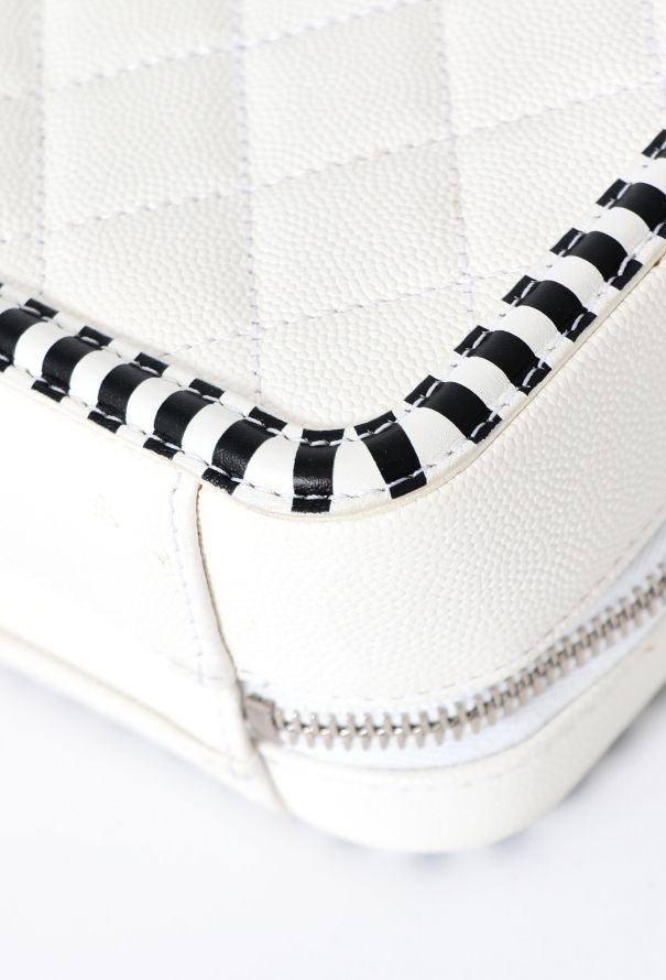 Chanel Resort 2019 Mini Vanity Bag - 9