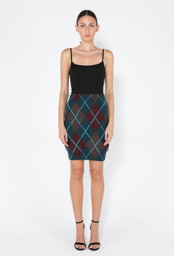 Chanel F/W 2024 Cashmere Knit Sweater & Skirt Ensemble - 5