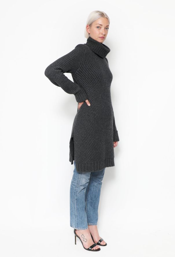 Céline Pre-Fall 2011 Cashmere Turtleneck - 4