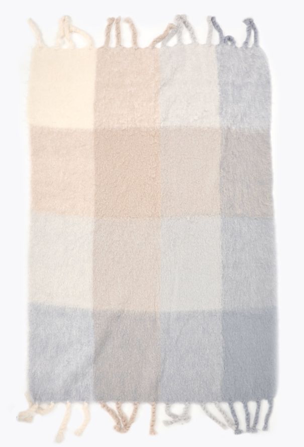 Céline F/W 2017 Checkered Throw Blanket - 3 Céline F/W 2017 Checkered Throw Blanket - 3