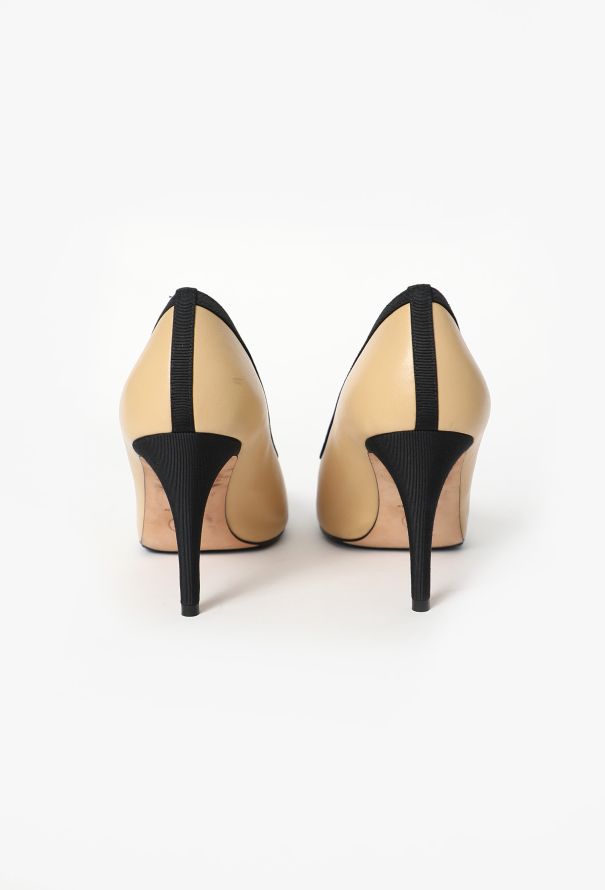 Chanel Classic Bicolor 'CC' Pumps - 4