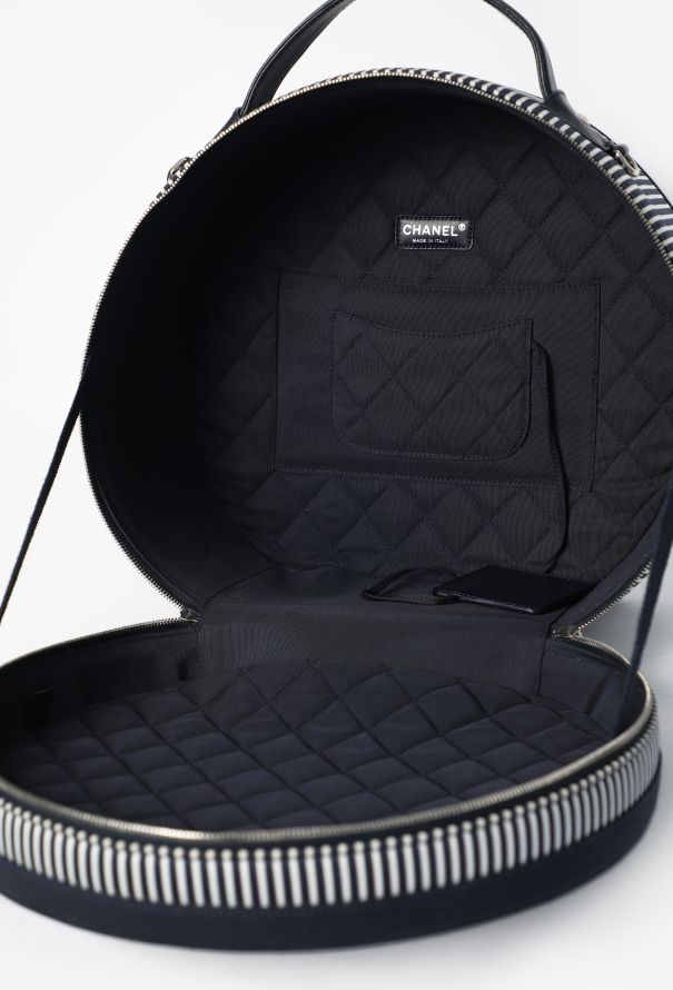 Chanel COLLECTOR Resort 2010 Rialto Striped Hat Box - 15