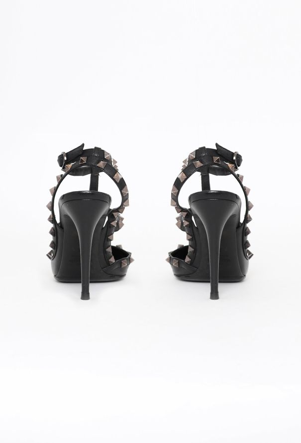 Valentino F/W 2010 Leather Rockstud Pumps - 5