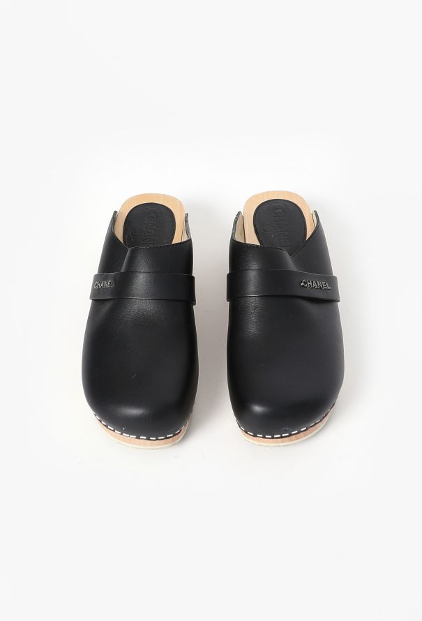 Chanel 2012 Leather Platform Clogs - 3