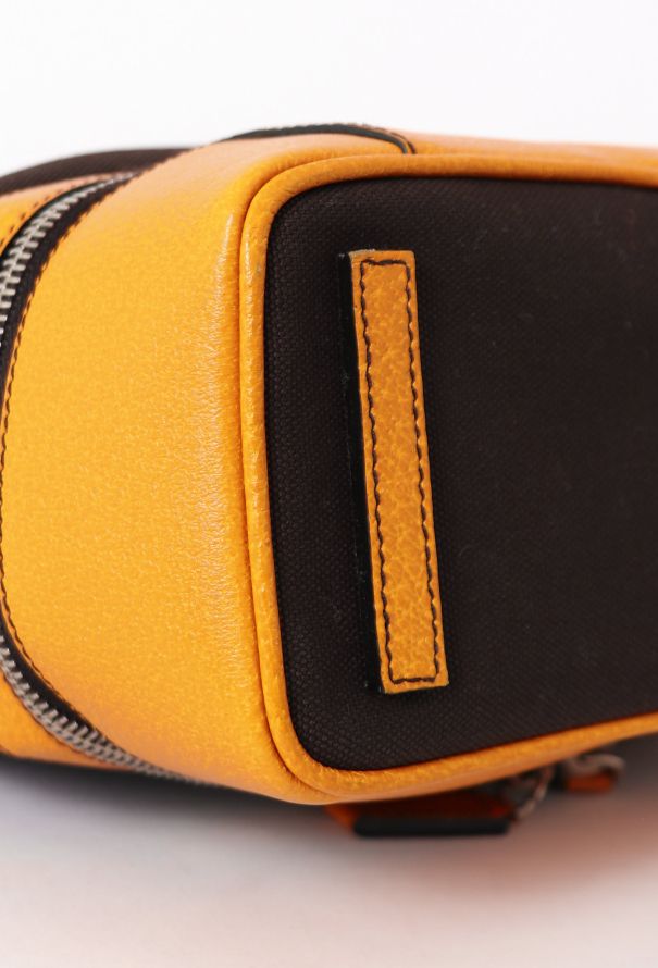 Prada F/W 2000 Top Handle Doctor Bag - 11