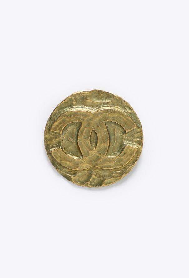 Chanel 1995 Hammered 'CC' Brooch - 1